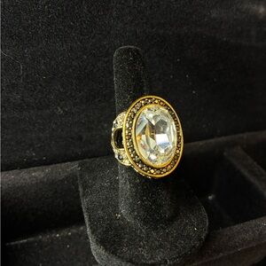 Heidi Daus "Signature Accent" Swarovski Crystal Art Deco Ring size 4.5